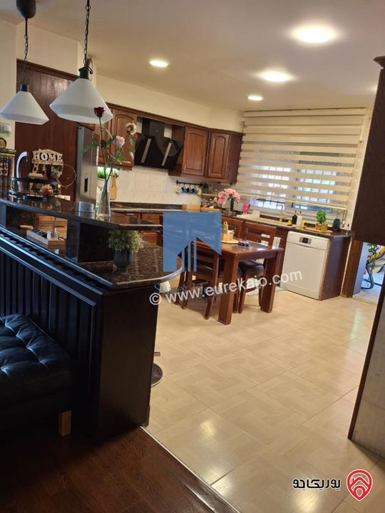 شقة أرضية فاخرة للبيع في عمان - ضاحية النخيل 186م مع ترس 70م بسعر مغري