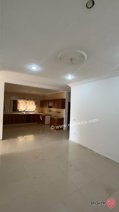 شقة مساحة 275م شبه أرضي للايجار فى عمان - شفابدران لعرسان او عائلة صغيرة 