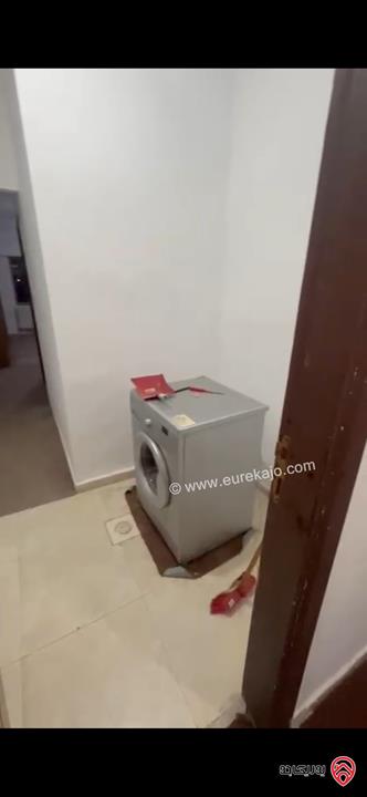 غرفة ماستر مفروشة مدخل مشترك من شقة أرضية للايجار في عمان - الجبيهة الايجار الشهري شامل الكهرباء والماء فقط 