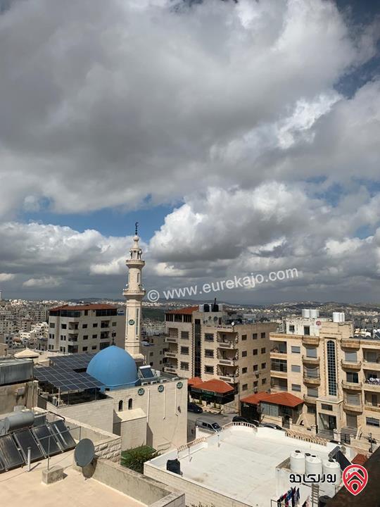 شقة مساحة 162م مع رووف 135م طابق ثالث للبيع في ضاحية الرشيد	