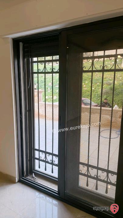 شقة ارضية جديدة مساحة 150م داخلي و 45م خارجي للبيع في البيادر