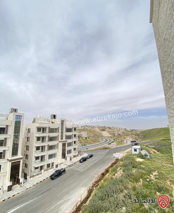 شقة فاخرة طابق ثالث دوبلكس مساحة 184م للبيع في عمان - حجار النوابلسة 