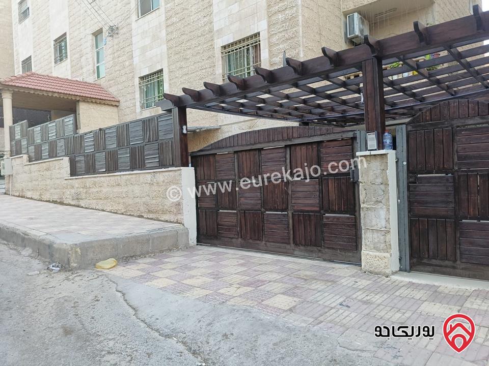 شقة ارضية فاخرة مساحة 140م داخلي وخارجي 180م للبيع في عمان - ضاحية الاقصى مقابل ديوان الخدمة 