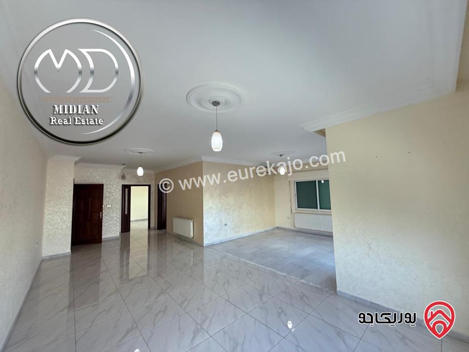 شقة فارغة للايجار في عمان - دير غبار مساحة 190م طابق ثالث سوبر ديلوكس اطلالة جميلة