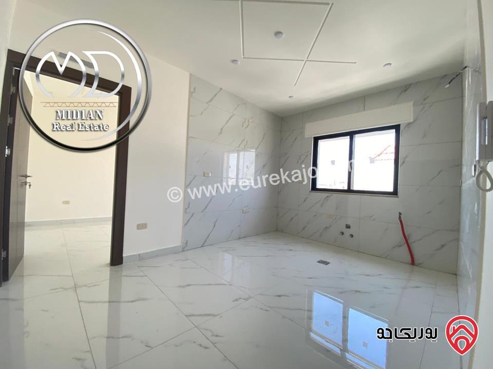 شقق دوبلكس جديدة طابق أخير مع روف للبيع في عمان - الجندويل مساحات 160م & 200م مع تراسات بأسعار مميزة جداً