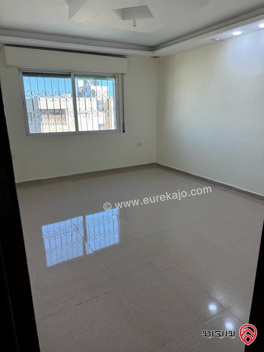 شقة طابق رابع مساحة 150م للبيع في اربد - الحي الشرقي