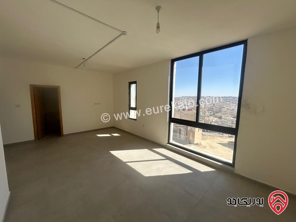 مكاتب جديدة بمساحات مختلفة للإيجار في عمان – أبو نصير / الشارع الرئيسي 