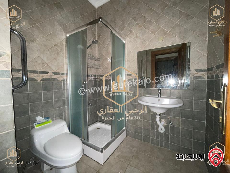 شقة أرضية مساحة 450م داخلي و 300م خارجي للايجار في عمان - الجاردنز