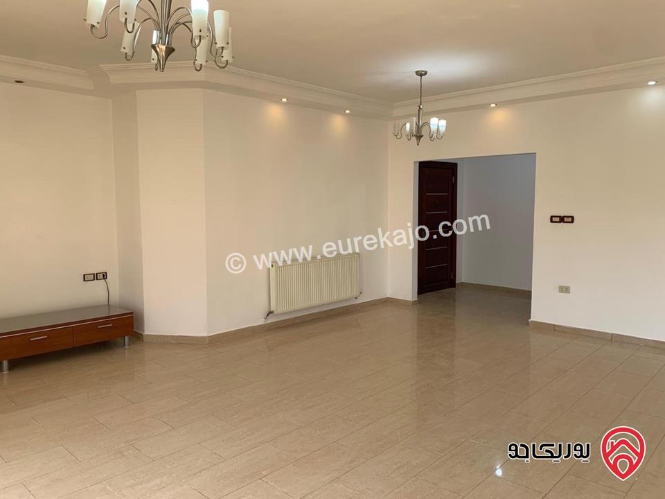 شقة طابق ثالث مساحة 200م للايجار في عمان - خلدا