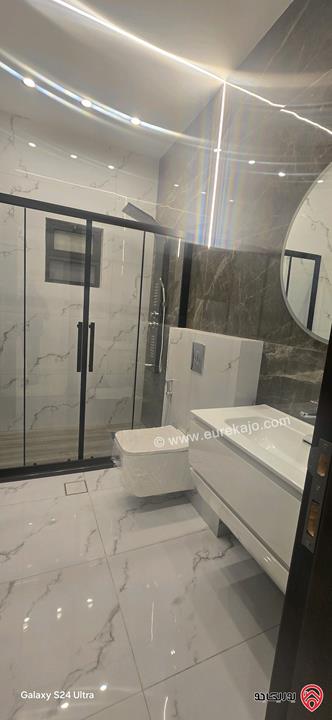 شقة أرضية مساحة 190م داخلي و 40م خارجي للبيع في عمان - مرج الحمام 