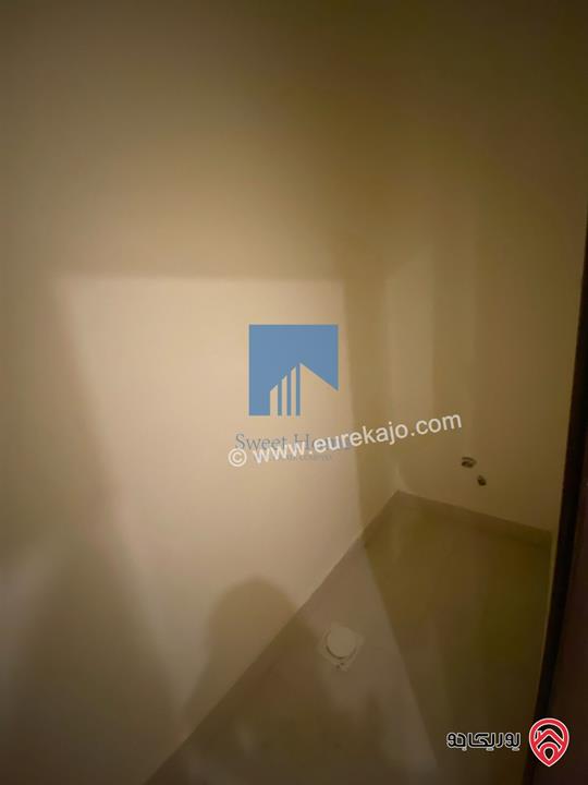 شقة فاخرة للبيع في عمان - الجندويل - قرب حديقة الوحدة طابق ثالث 200م مع روف 70م تشطيب سوبر ديلوكس