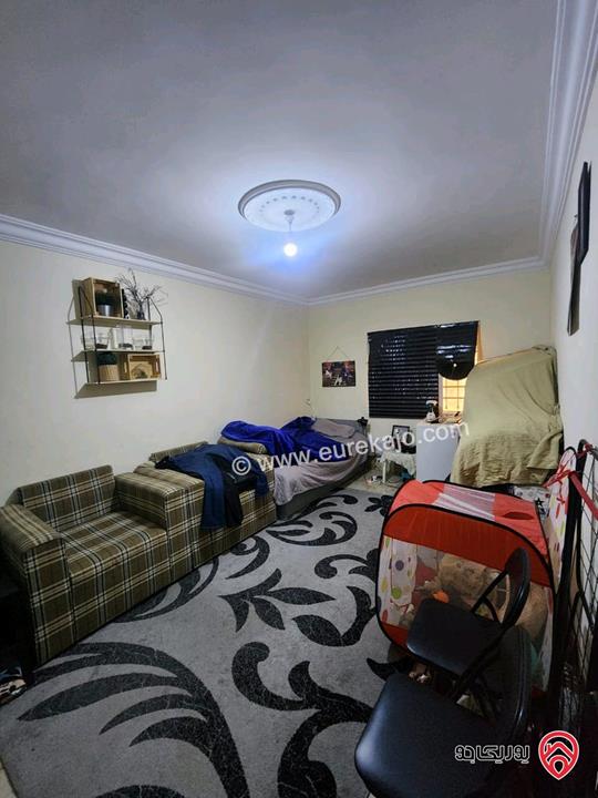 شقة تسوية مساحة 135م داخلي و 100م خارجي للبيع في اربد