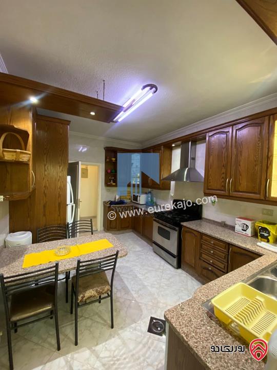 شقة مفروشة فاخرة للبيع في عمان - خلدا قرب المدارس الإنجليزية طابق اول 180م تشطيب سوبر ديلوكس