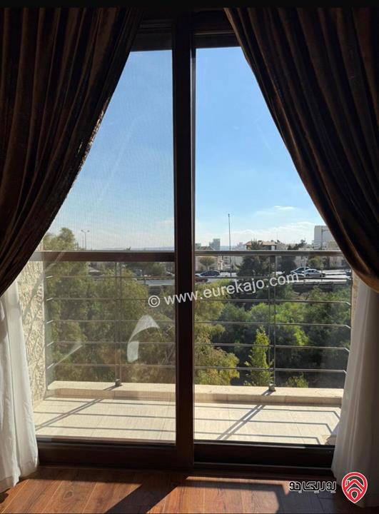 شقة فاخرة مفروشة بمساحة 93م للإيجار السنوي فقط (دفعة واحدة) في عمان - الدوار الرابع