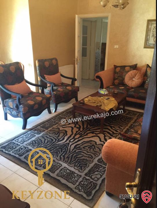 شقة مساحة 120م طابق ثالث للبيع في عمان - الرابية