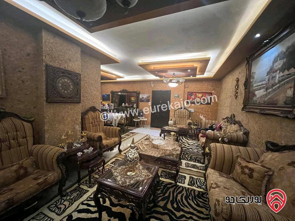 شقة طابق ثالث مساحة 150م للبيع في عمان - طبربور حي الخزنة