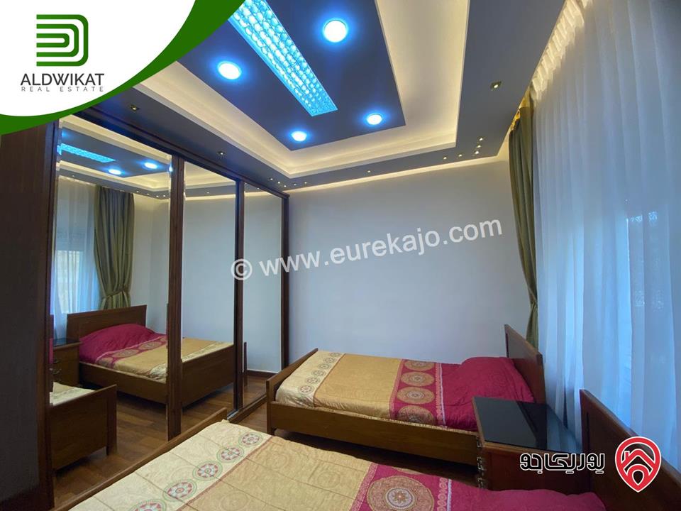 شقة للبيع او للايجار في عمان - الدوار الخامس طابق أرضي مساحة البناء 110م ومساحة الترس 30م