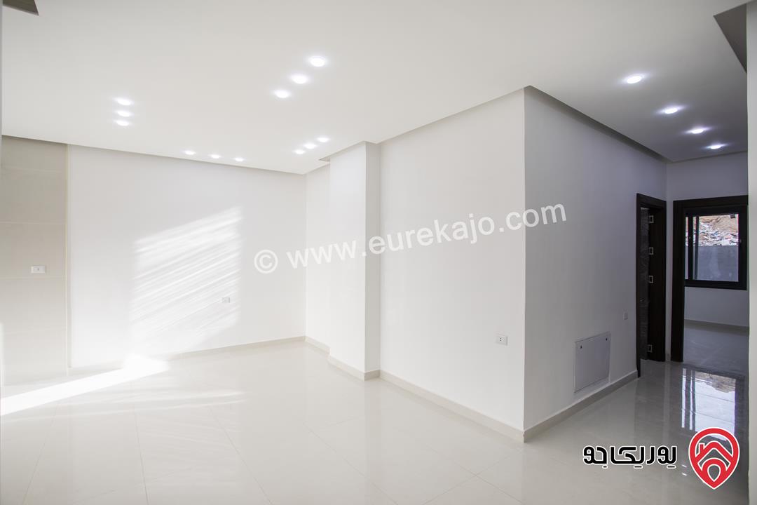 شقة طابق أرضي مساحة 120م للبيع في عمان - ابو علندا