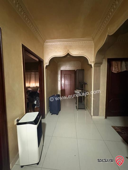 فيلا مساحة 500م على أرض 406م للبيع في الزرقاء - جبل طارق قرب اسواق مكة  