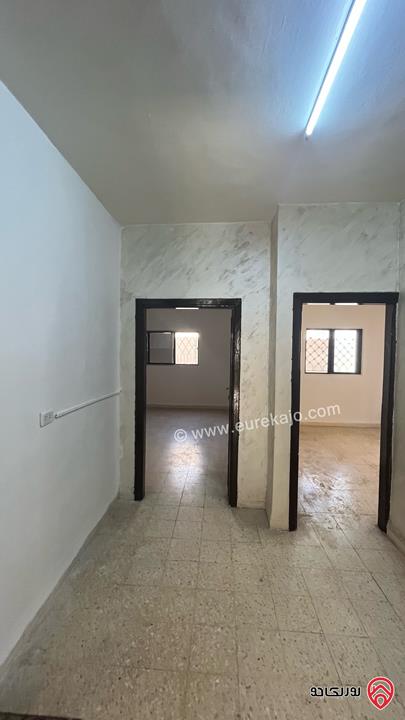 عمارة بسعر شقة مكونة من طابقين على أرض 152م، بالإضافة إلى تسوية تصلح للاستثمار و للعائلات للبيع في الرصيفة