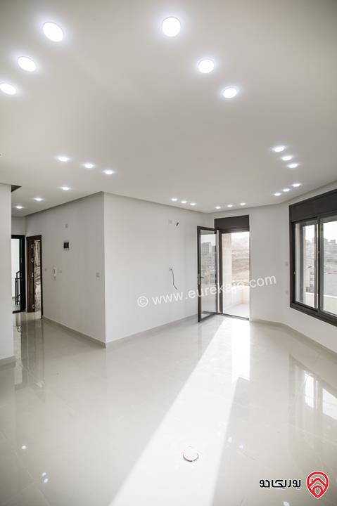 شقة مميزة مساحة 135م للبيع في عمان - ابو علندا ام نوارة الجديدة مع اطلاله دائمة كاش او اقساط من المالك 