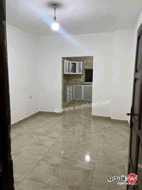 شقة فارغة طابق ثالث مساحة 100م للايجار في عمان - الجندويل