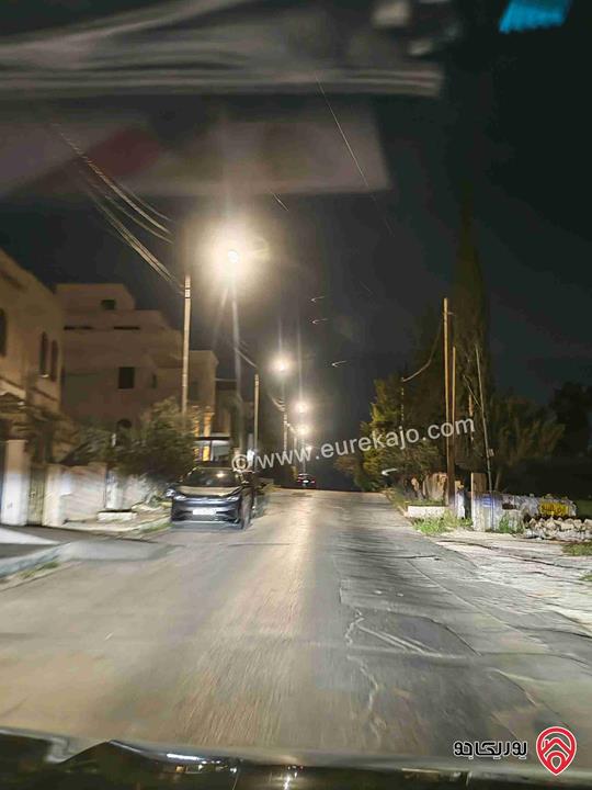 ارض مساحة 487م سكن جيم احكام خاصة طابقين وروف للبيع في عمان - دابوق