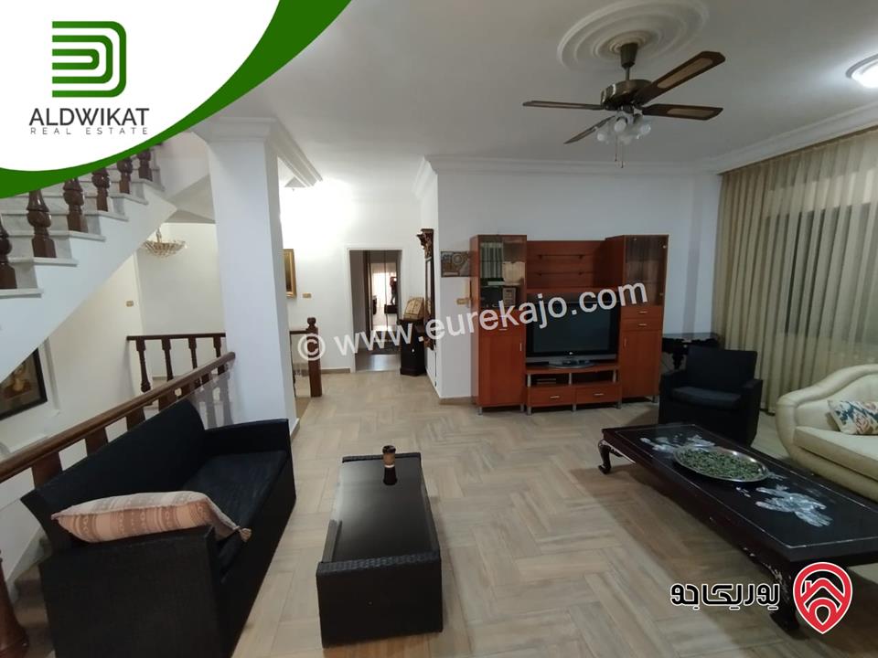 فيلا مساحة البناء 400م ومساحة الارض 430م ومساحة الحديقة 200م للايجار في عمان - ام السماق