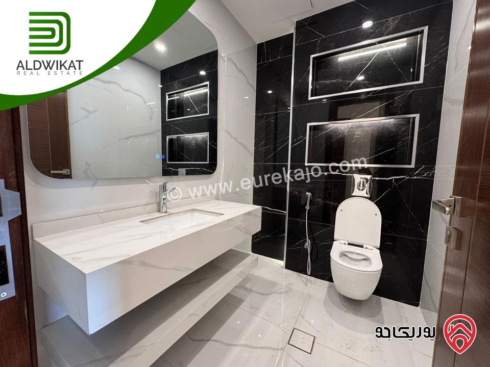 شقة ارضية معلقة للبيع في عمان - خلدا العوجانية المساحة 220م ترس 15م موقع مميز