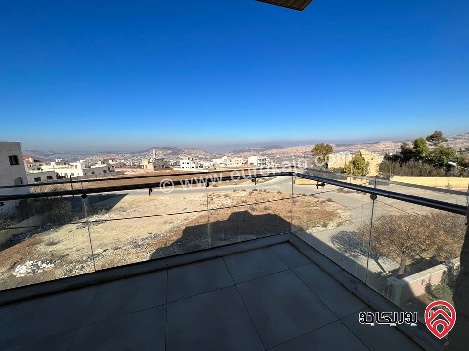 شقة مساحة 159م طابق ثاني للبيع في عمان - أبو نصير 