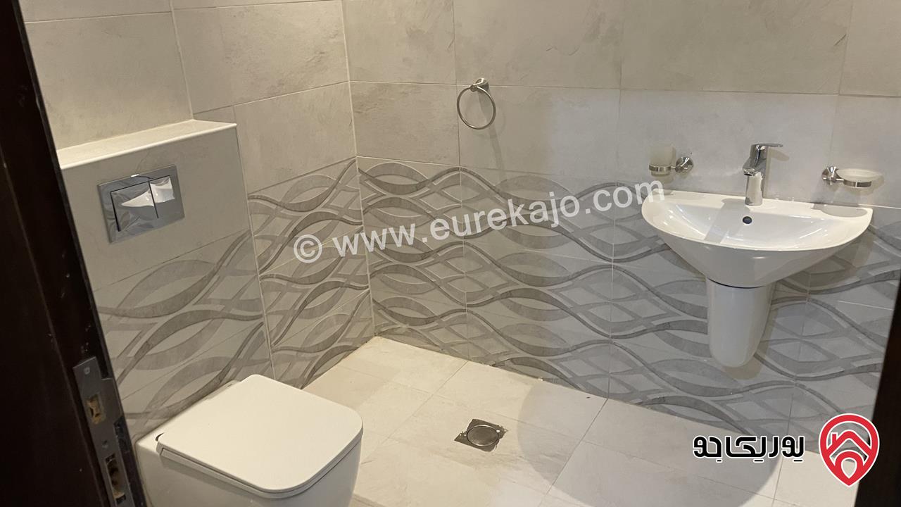 شقة بناء جديد لم تسكن بعد مساحة 178م طابق ثالث للبيع في عمان - مرج الحمام