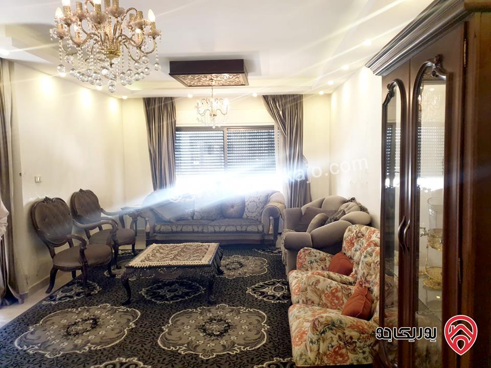 شقة طابق ثاني مساحة 200م للإيجار مفروشة في عمان - أم أذينة