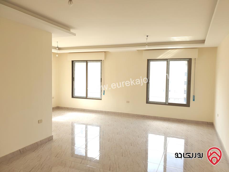 شقة مساحة 180م طابق اول للبيع في عمان - الرابية جديدة بسعر مميز