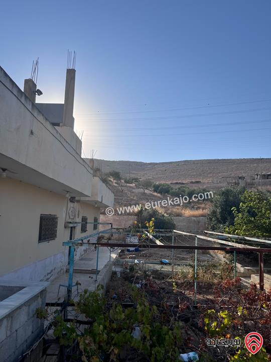 منزل مساحة 316م على أرض 11 دونم و 316م للبيع في عمان - طبربور