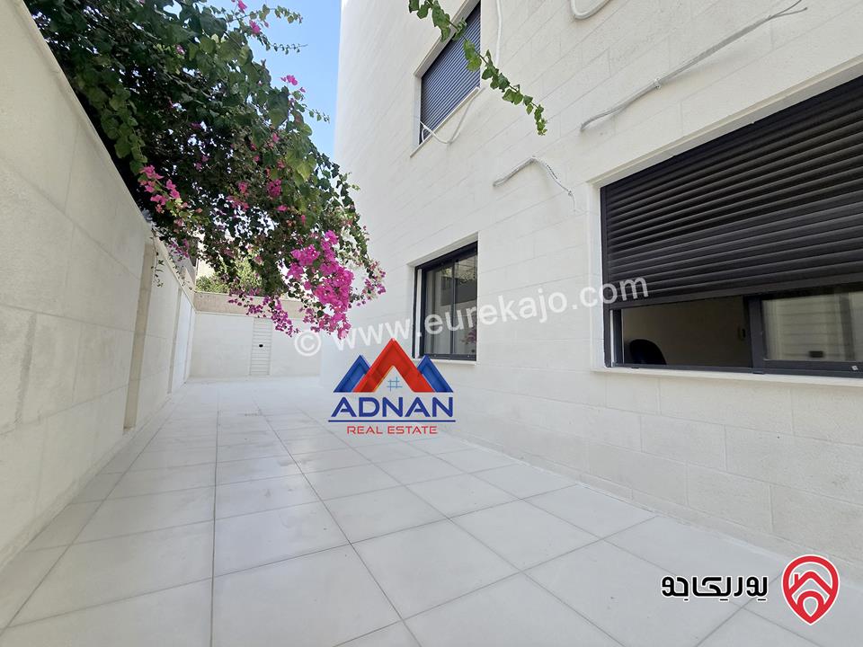 شقة أرضية مساحة 175م مع تراسات واسعة 200م و كراج ومدخل خاص للبيع في عمان - الرابية