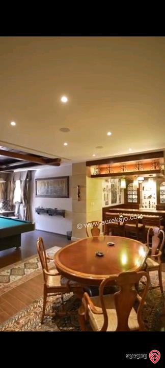 فيلا مساحة 1500م على أرض 1600م للبيع في عمان - الظهير