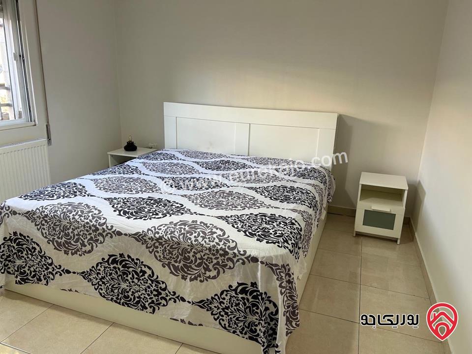 شقة مفروشة شبه ارضية مساحة 140م داخلي و 200م خارجي للإيجار في عمان - البنيات