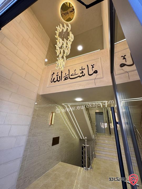 شقة طابق ثالث دوبلكس مساحة 212م مع تراس خارجي 40م للبيع في عمان - البنيات 