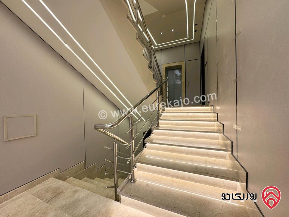 شقة طابق ثاني مساحة 228م للبيع في عمان - مرج الحمام ناعو 