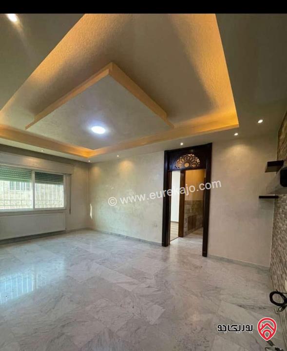 شقة فارغة طابق ثالث مساحة 190م للإيجار في عمان - تلاع العلي 