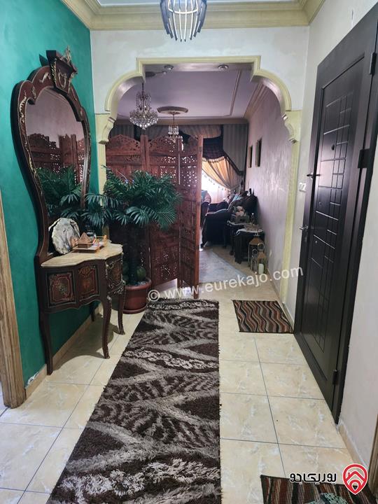 شقة طابق ارضي مساحة 132م داخلي و 35م خارجي للبيع في عمان - ضاحية الأمير حسن خلف كازية الاستقلال