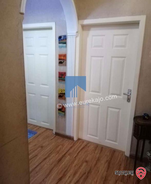 شقة طابقية مميزة للبيع في عمان - أم السماق - خلف سامح مول طابق ثاني 240م تشطيب سوبر ديلوكس