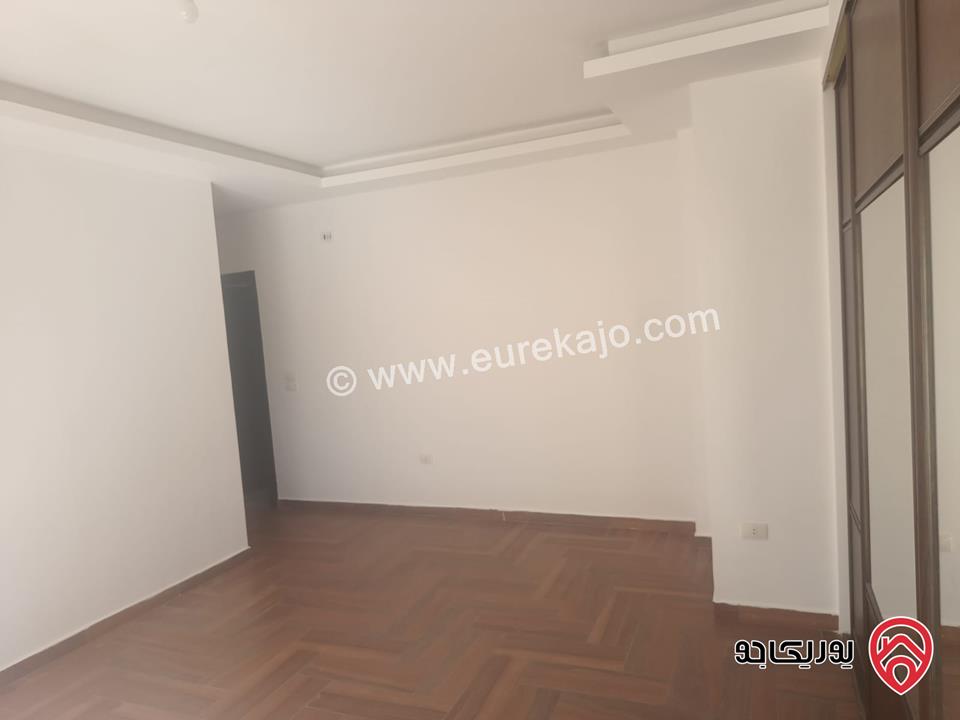 شقة مميزة طابق ثاني مساحة 174م للبيع في عمان - خلدا