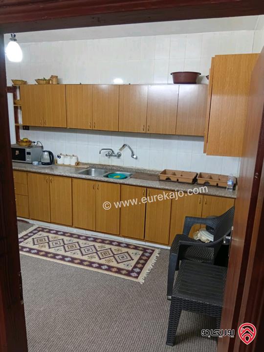 شقة طابق رابع مساحة 119م للبيع في الزرقاء الجديدة