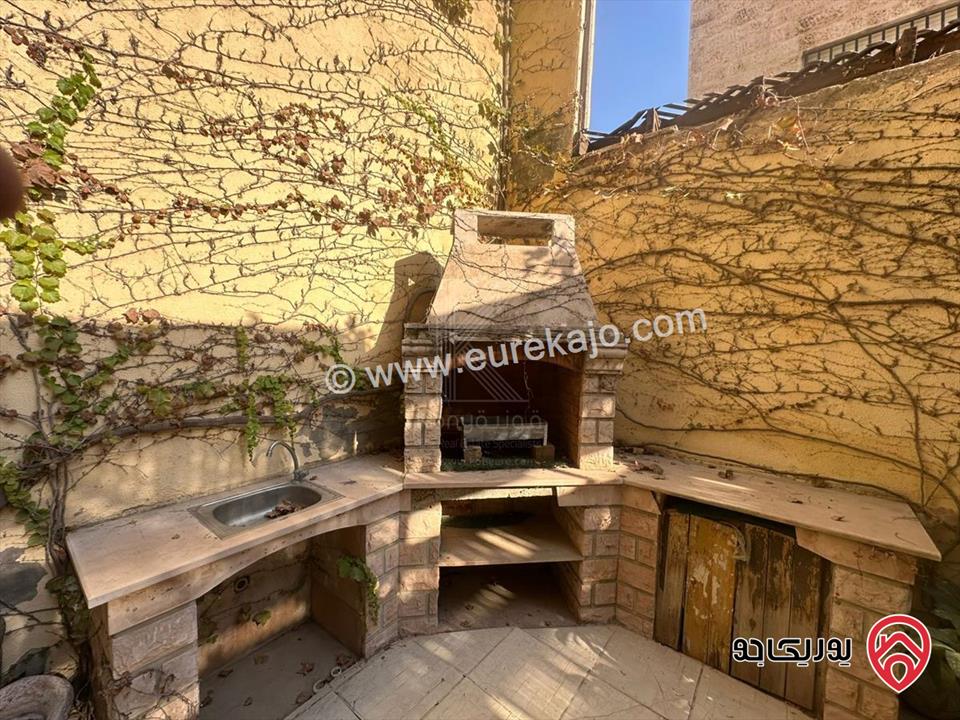 شقة مميزة دوبلكس مساحة 260م داخلي و 150م خارجي للبيع في عمان - خلدا