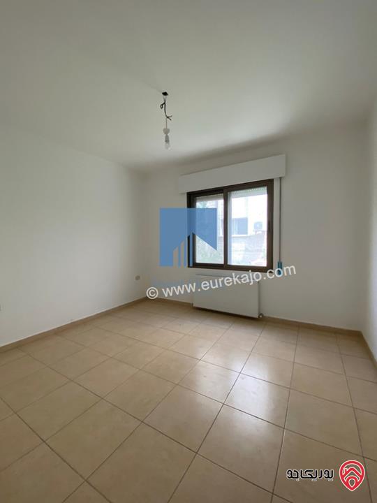 شقة طابق اول 180م تشطيب سوبر ديلوكس للبيع في عمان - الرابية