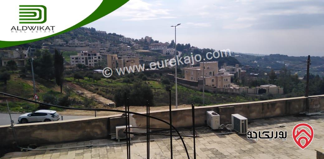 فيلا مستقلة مساحة البناء 950م ومساحة الارض 2338م ومساحة الحديقة 1500م للبيع في ماحص