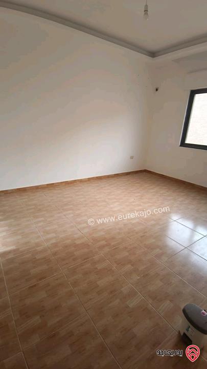 شقة ارضية جديدة مساحة 150م داخلي و 45م خارجي للبيع في البيادر