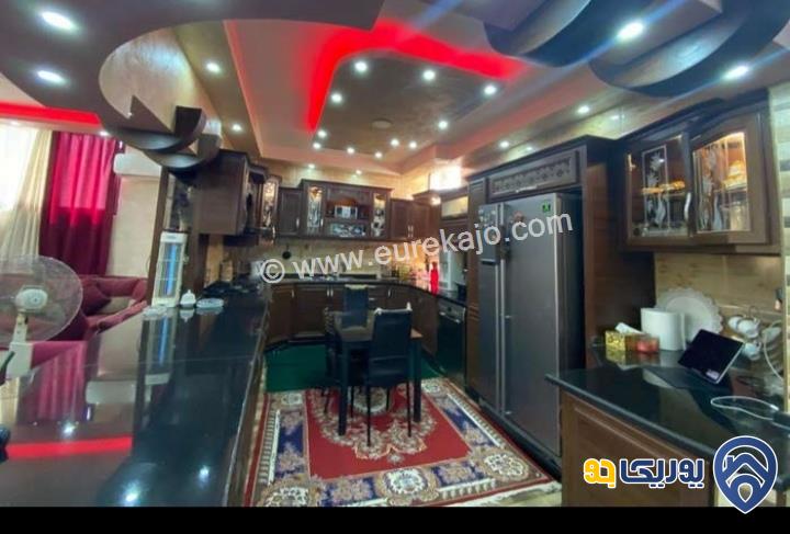 شقة سوبر ديلوكس طابقية مساحة 188م طابق ثاني للبيع في الزرقاء الجديدة 
