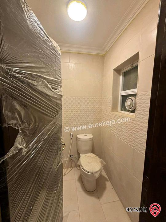 شقة طابق ارضي مساحة 190م للبيع في الزرقاء الجديدة